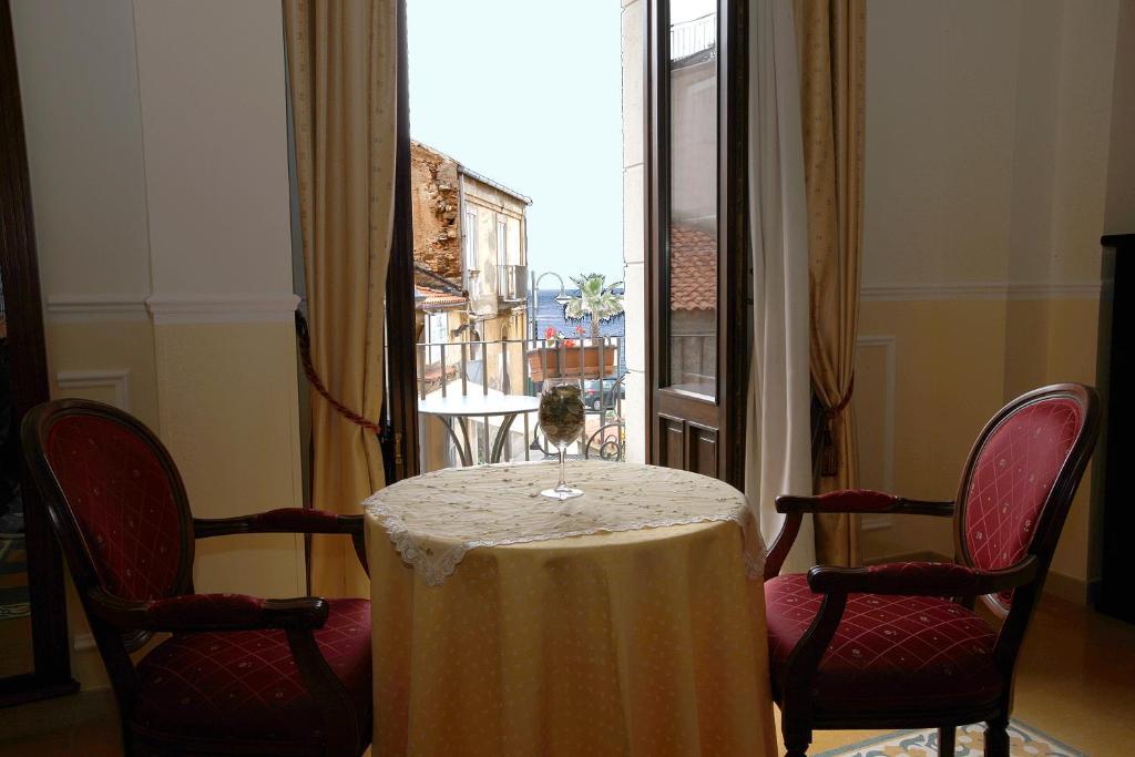 Hotel Palazzo Krataiis Scilla Exterior foto